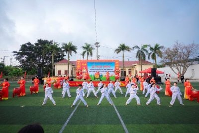 TRƯỜNG TIỂU HỌC NINH SƠN THAM GIA HƯỞNG ỨNG  NGÀY CHẠY OLYMPIC VÌ SỨC KHỎE TOÀN DÂN